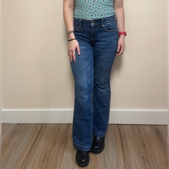 Dark-Wash Flare Low-Rise Jeans - Picture 3 of 3